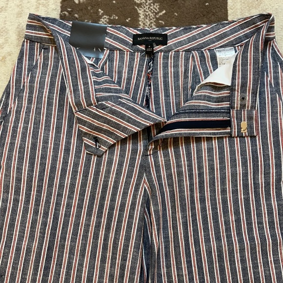 BR - High Rise Wide Leg Striped Pants - Picture 6 of 10